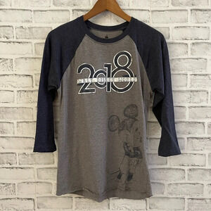 Women’s Walt Disney World Parks 2018 blue and gray raglan style baseball shirt S